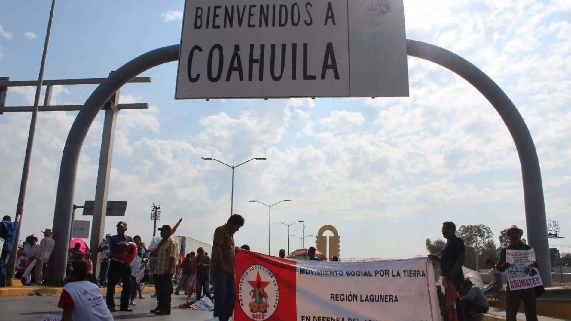 04 Protesta campesina truena conexión vial entre Coahuila y Durango1